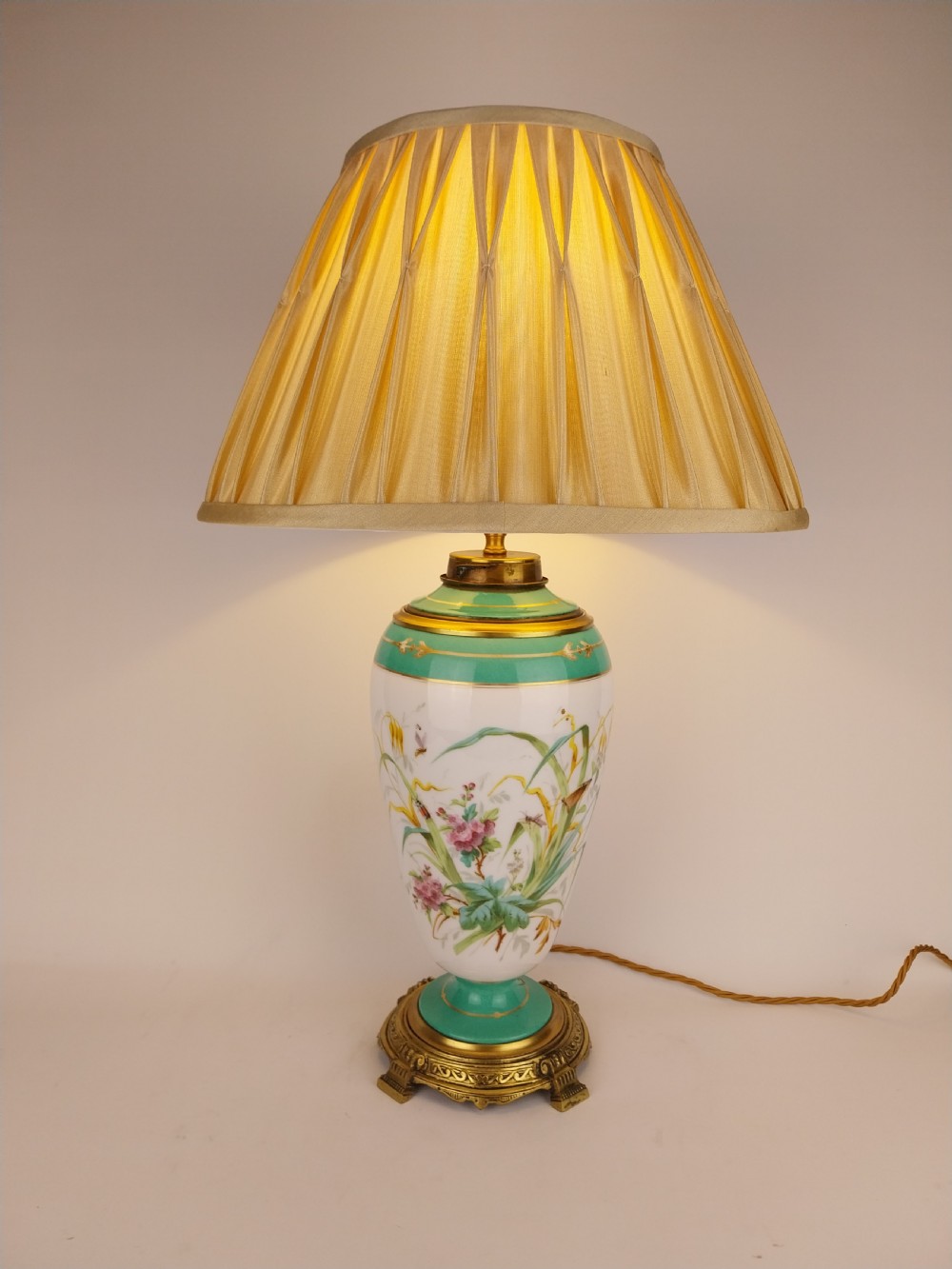 Victorian Porcelain Table Lamp  View XVII