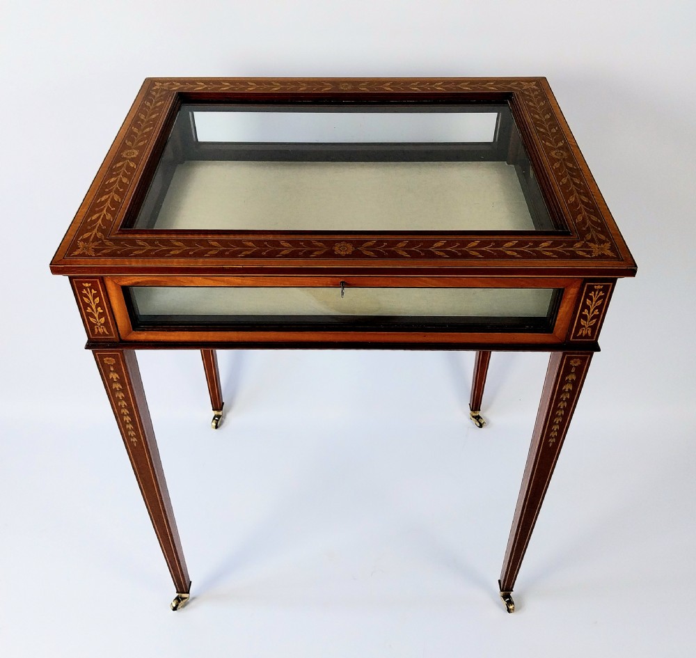 Mahogany Bijouterie Display Table Cabinet 