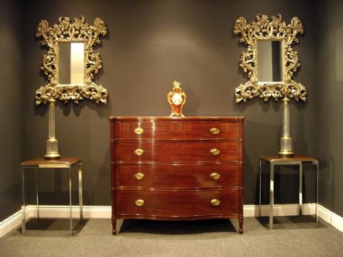 fig 4. George III Mahogany Serpentine Chest of drawers