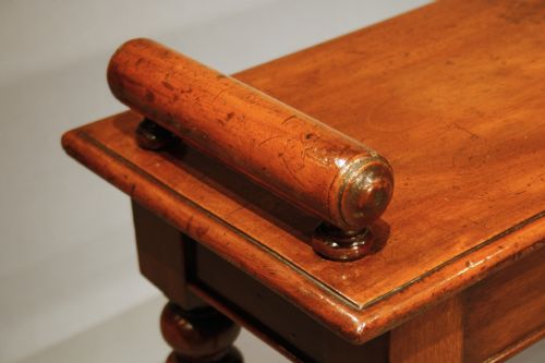 fig 4. Victorian Mahogany Window Seat