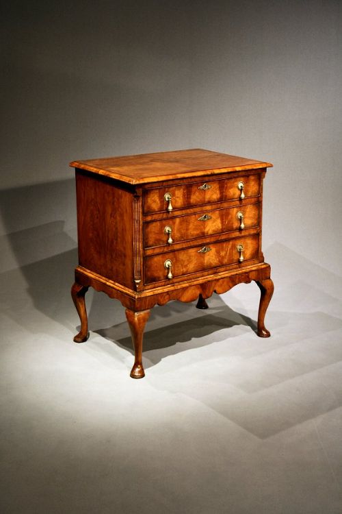 fig 1. Quality Walnut Chest of Drawers circa 1900's