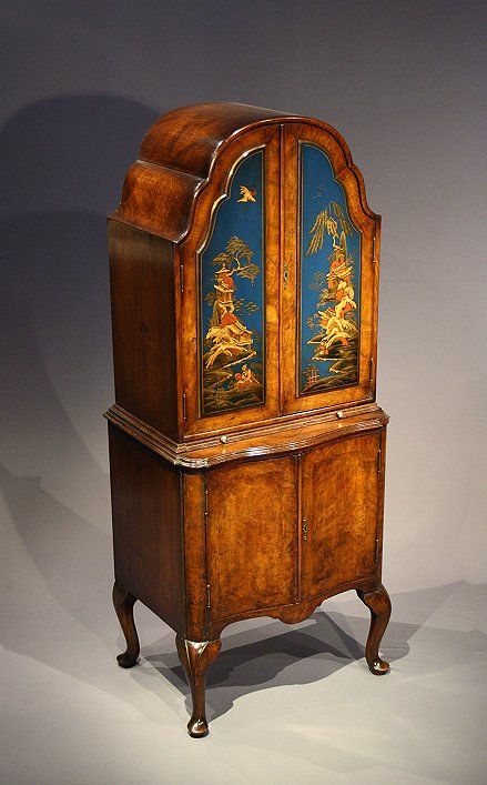 


Antique Chinoiserie Walnut Cocktail Drinks Cabinet 
 

