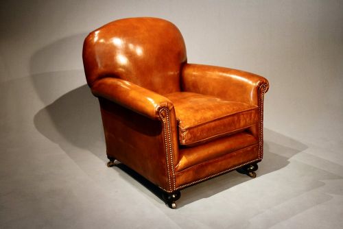 fig 2. Antique Leather Club Armchair