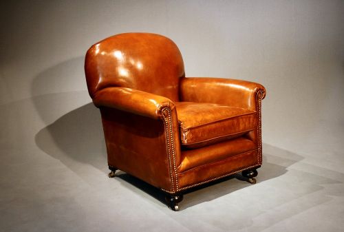 fig 4. Antique Leather Club Armchair