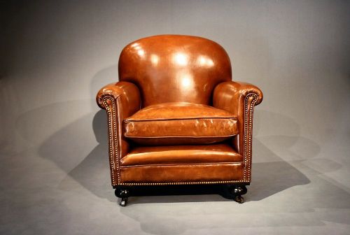 fig 8. Antique Leather Club Armchair