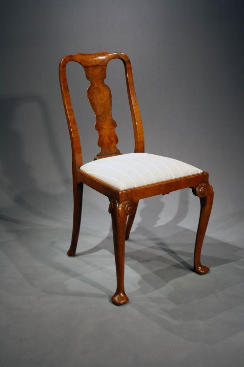 fig 4. A Pair of Antique Wanut Side Chairs
