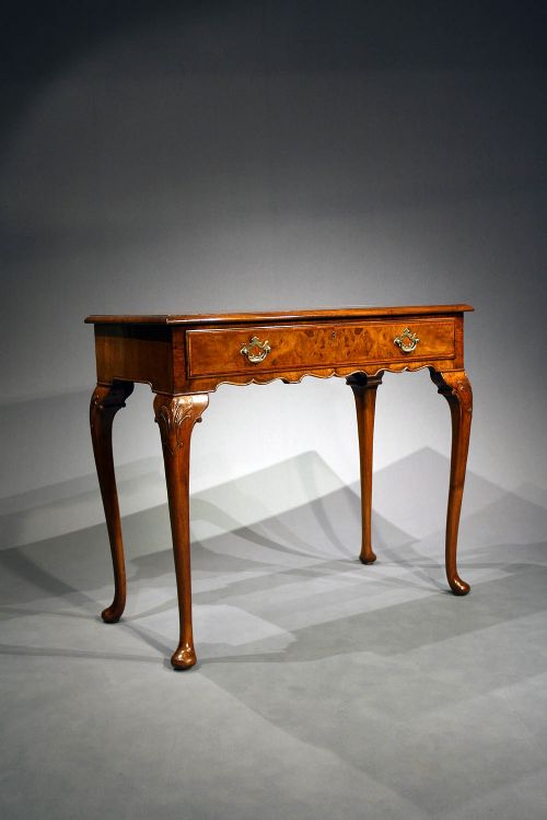 fig 4. A Quality Walnut Maples Writing table