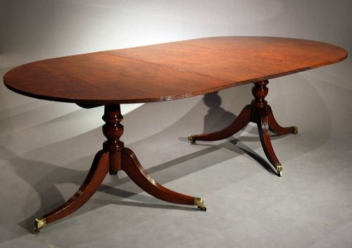 fig 1. 19th Century Mahogany Pedestal dining table