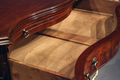 fig 5. Fine Quality Serpentine Chest of Drawers