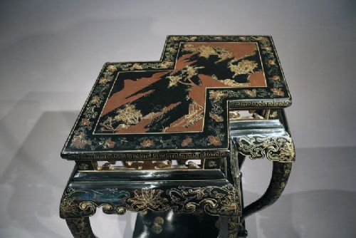 fig 7. Antique Oriental Double Stand