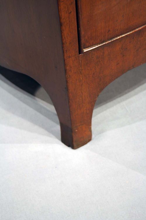 fig 6. Antique Mahogany Bow fronted chest of Drawers