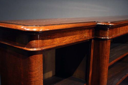 fig 6. Victorian Mahogany Breakfront Bookshelves