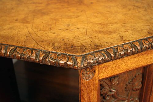 fig 8. Exceptional Quality Figured Oak Freestanding Library Table