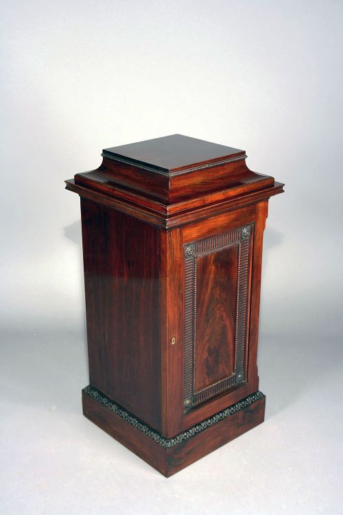 fig 5. Fine Quality Pair of Mahogany Pedestals