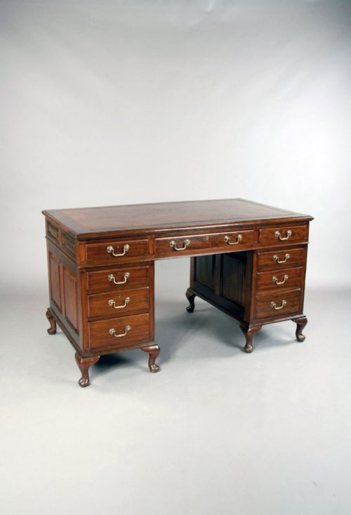 fig 1. Edwardian Mahogany Pedestal Desk