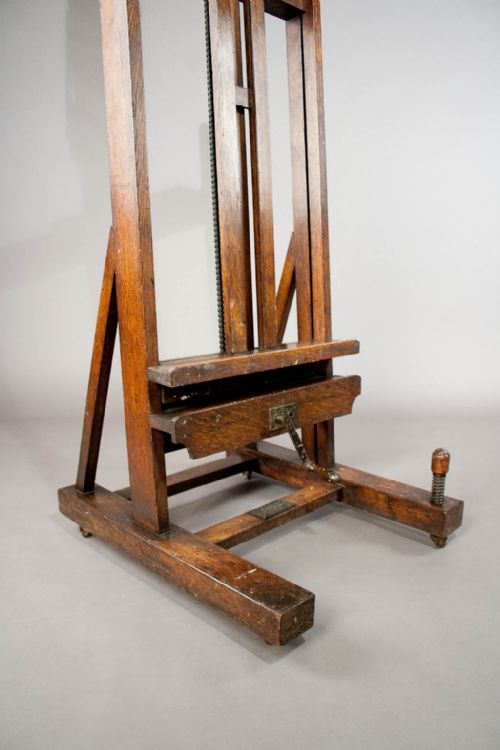 fig 4. Quality Large Victorian Oak Easel by Windsor and Newton London