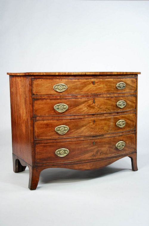 

Fine Sheraton Bow Chest of Drawers 
 
