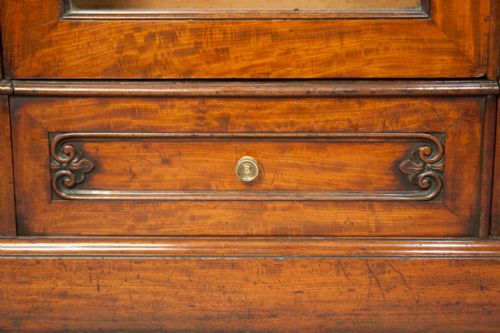 fig 7. Fine Quality Victorian Mahogany Bookcase