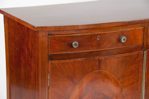 fig 3. A Elegant Edwardian Two Door Side Cabinet