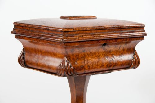 fig 4. A Fine Regency Pollard Oak Teapoy