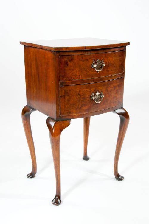 fig 4. Quality Pair of Burr Walnut Bedside Chests