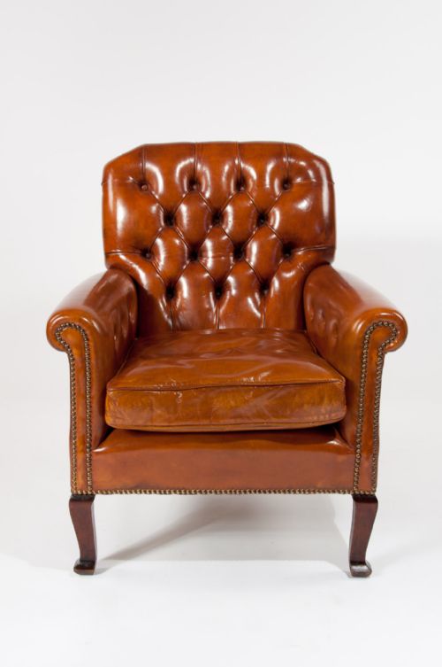 fig 6. Antique leather Buttoned Victorian Armchair