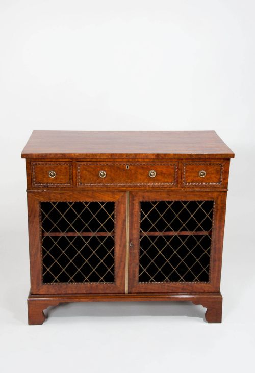 fig 6. QUALITY ANTIQUE REGENCY MAHOGANY SIDE CABINET