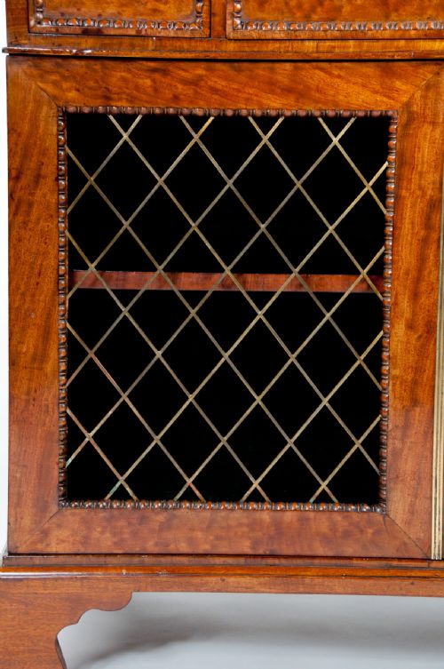 fig 9. QUALITY ANTIQUE REGENCY MAHOGANY SIDE CABINET