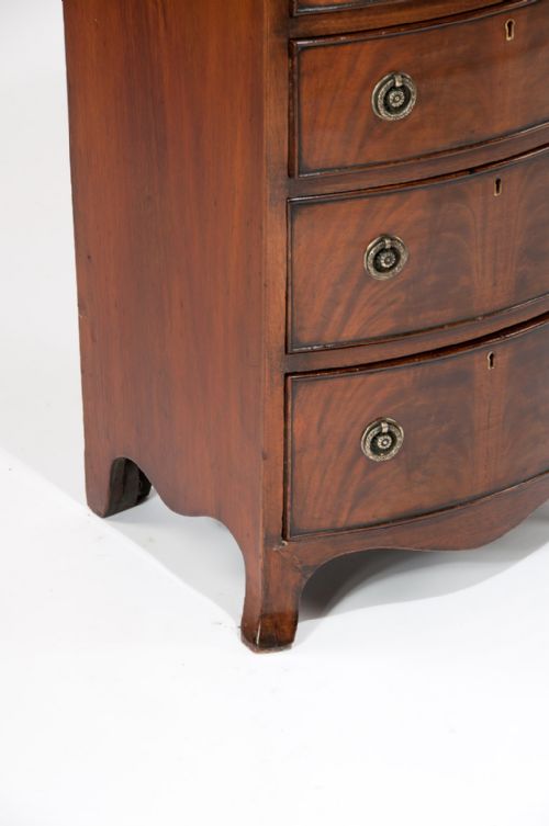 fig 3. A Quality Antique Mahogany Chest of Drawers