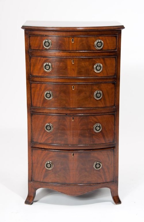 fig 5. A Quality Antique Mahogany Chest of Drawers
