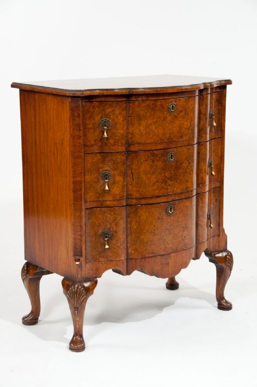Quality Antique Burr Walnut Serpentine Chest