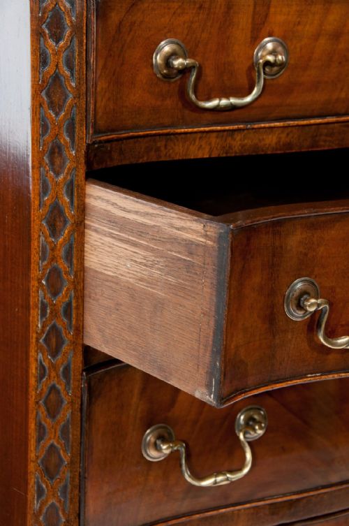 fig 9. Quality Serpentine Mahogany Chest On Chest