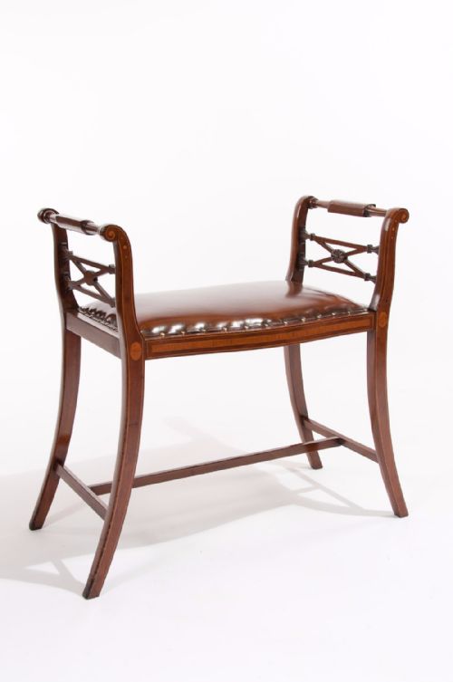 An Elegant Edwardian Inlaid Leathered Window Seat 
