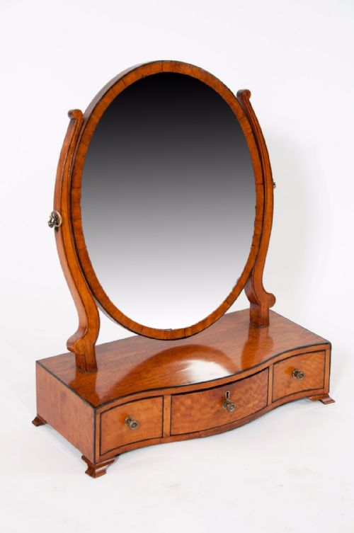 

Fine Georgian Satinwood Oval Dressing Mirror  
 
