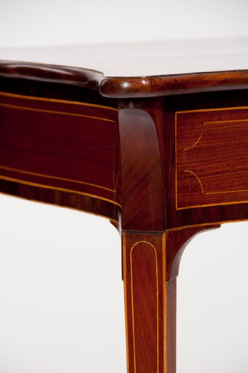 fig 2. Fine Georgian Mahogany Inlaid Serpentine Table