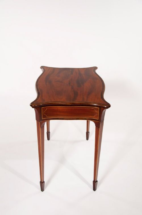 fig 9. Fine Georgian Mahogany Inlaid Serpentine Table
