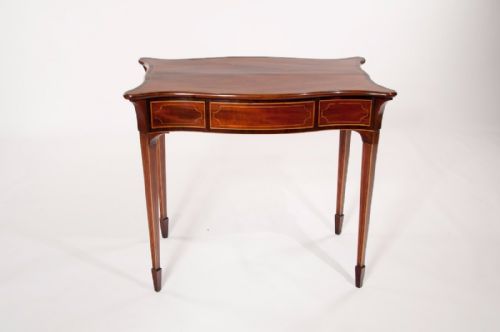 fig 10. Fine Georgian Mahogany Inlaid Serpentine Table
