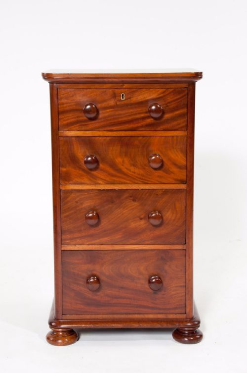 fig 5. A Fine Pair of 19th Century Mahogany Chests