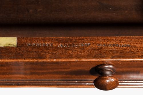 fig 4. Quality Victorian Pedestal Desk by W Priest London