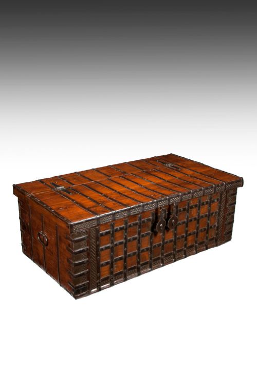 Early 19th Century Elm Anglo-indian Iron Strapped Chest – Trunk