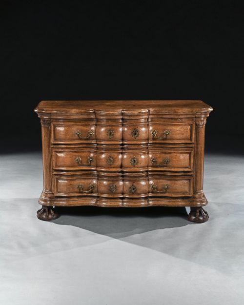 Rare Early 18th Century Franco-flemish Oak Serpentine Fronted Commode.