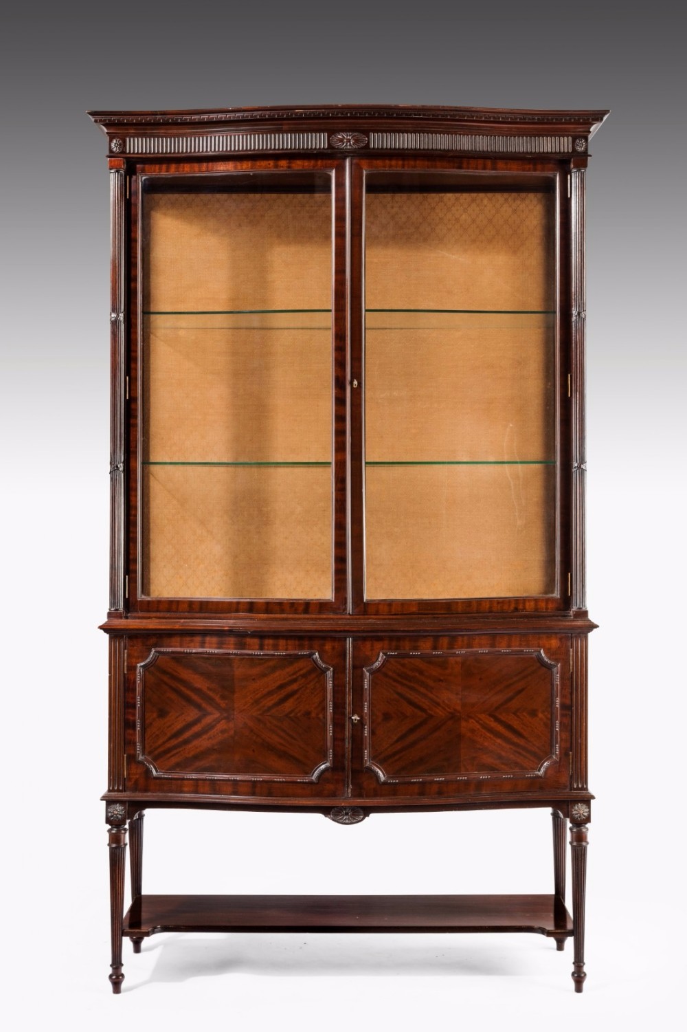 A Fine Quality Edwardian Serpentine Shaped Display Cabinet 