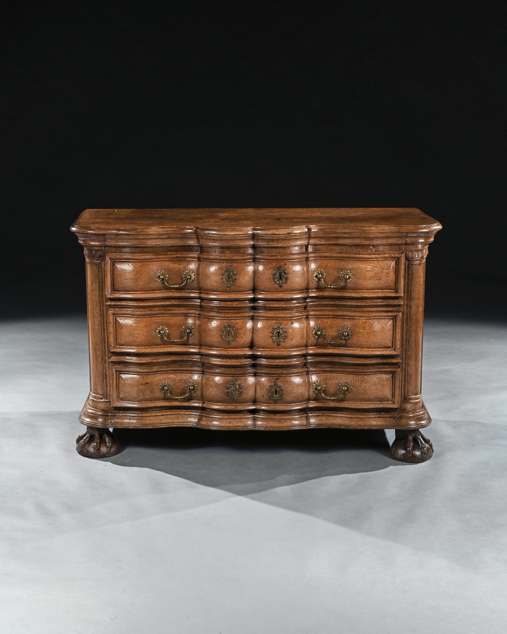 Rare Early 18th Century Franco-Flemish Oak Serpentine Fronted Commode.