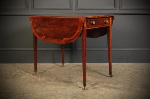 GEORGIAN MAHOGANY INLAID PEMBROKE TABLE