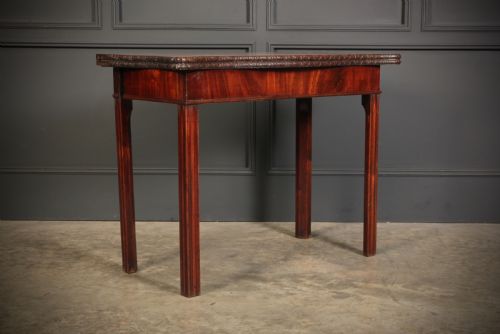 GEORGE IV SERPENTINE SHAPED MAHOGANY TEA TABLE - ADDITIONAL PHOTO 1