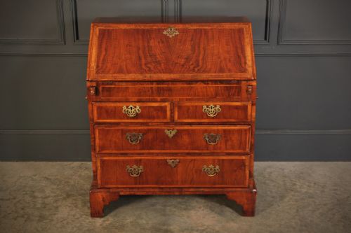 QUEEN ANNE WALNUT BUREAU - ADDITIONAL PHOTO 1