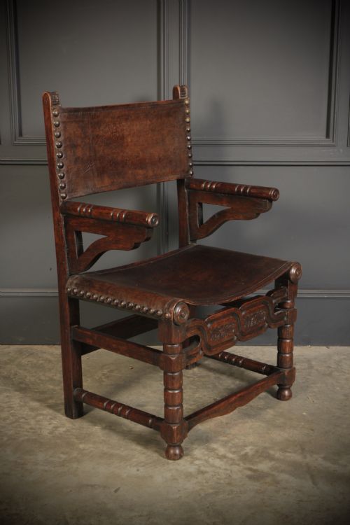 PAIR OF OAK LEATHER ARMCHAIRS - ADDITIONAL PHOTO 2