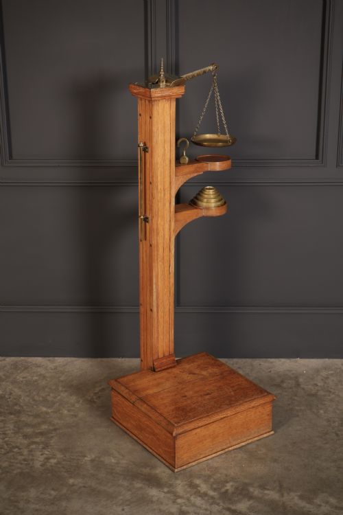 VICTORIAN BRASS MOUNTED OAK PERSONAL WEIGHING SCALES - ADDITIONAL PHOTO 3