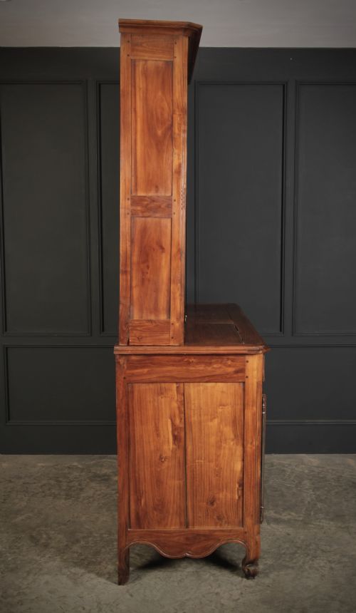 LARGE 18TH CENTURY CHERRYWOOD WALNUT DRESSER - ADDITIONAL PHOTO 12