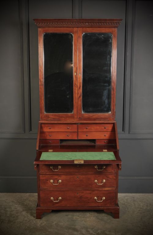 GEORGE III MAHOGANY BUREAU BOOKCASE - ADDITIONAL PHOTO 3